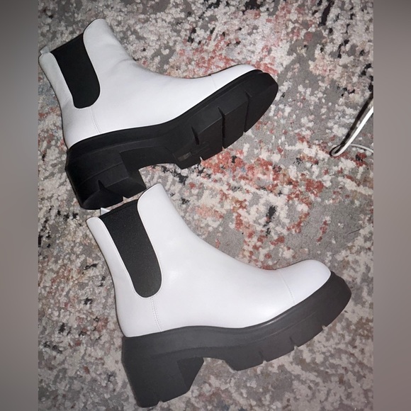 Stuart Weitzman Ankle Boots - Picture 4 of 7